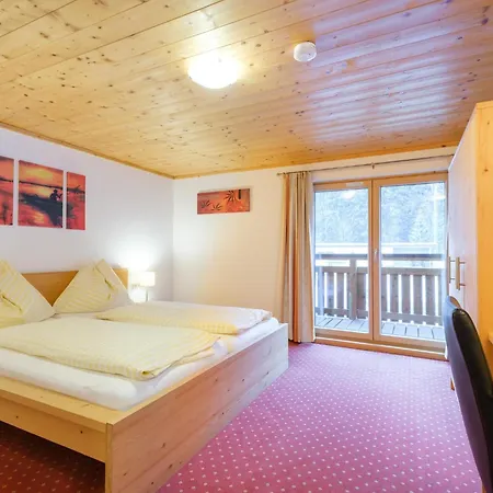 Peter * Saalbach-Hinterglemm